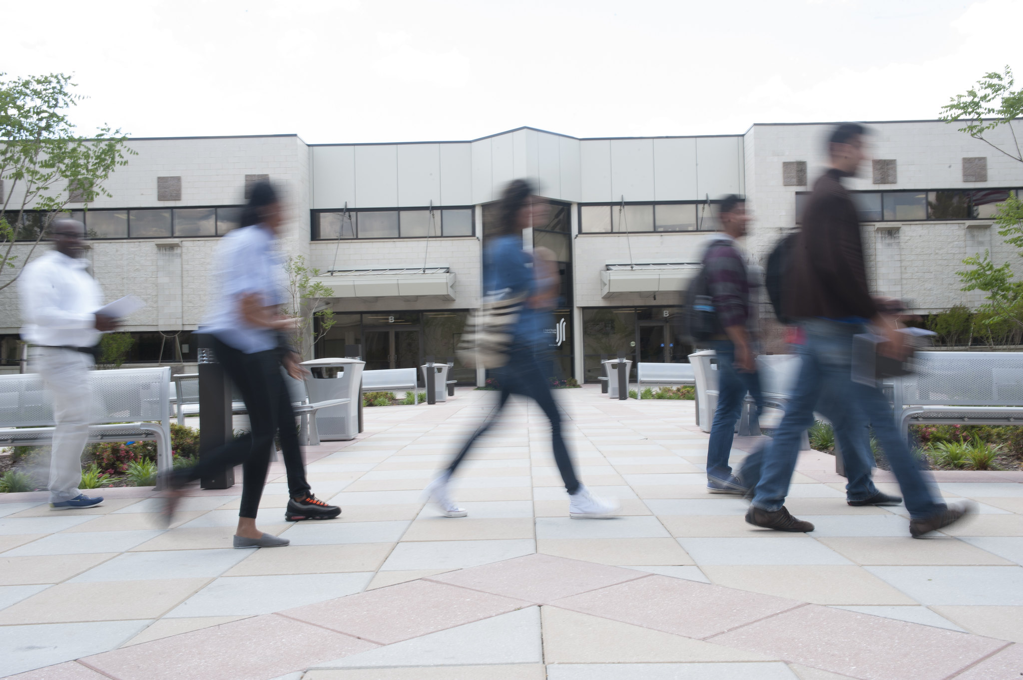 students walking on Reynolds campus